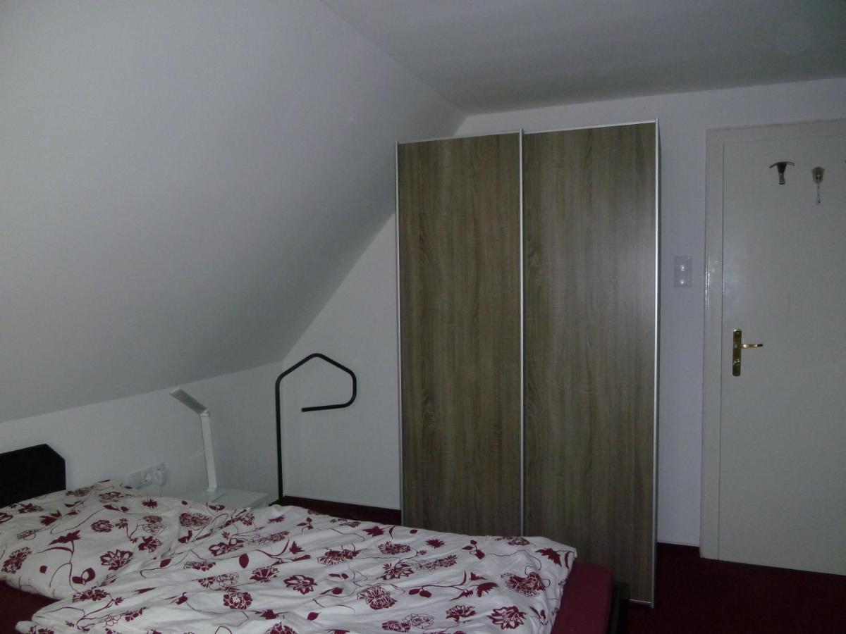 Bed & Breakfast วุนสตอร์ฟ ภายนอก รูปภาพ